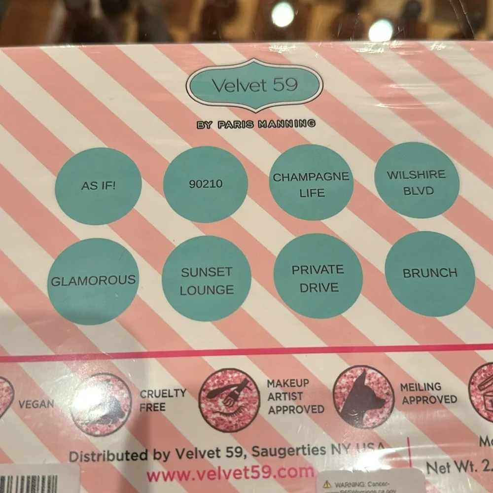 NIP BEVERLY HILLS DOLL VELVET 59 PALETTE HIGH PIGMENT COLORS